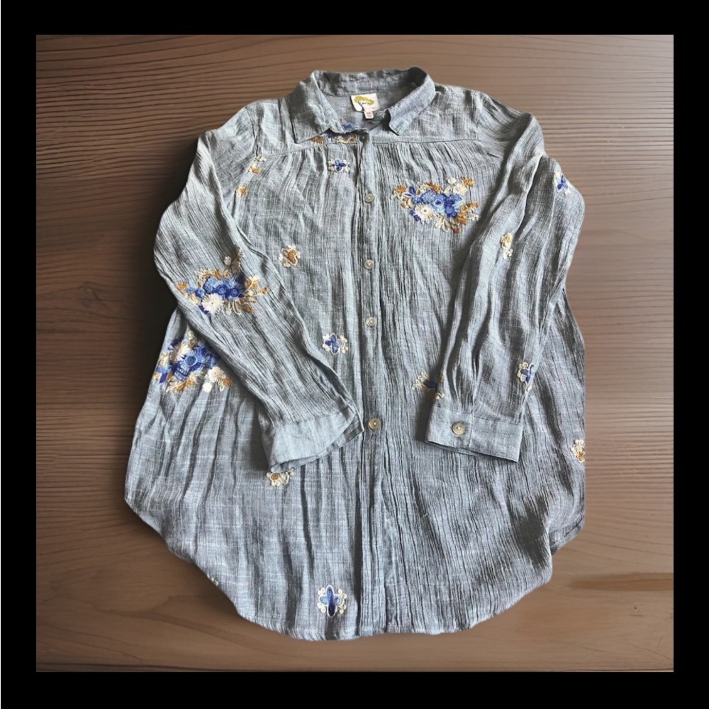 Fig and Flower Denim Blue Top